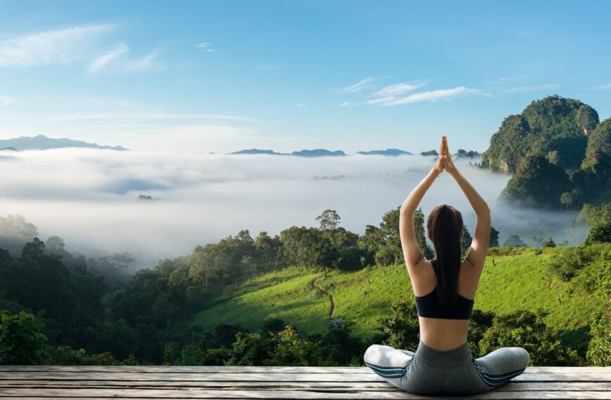 The benefits of practising yoga