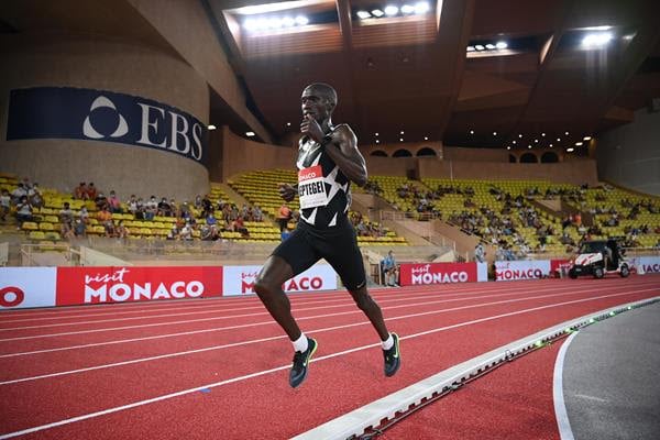 Cheptegei breaks world 5000m record in monaco