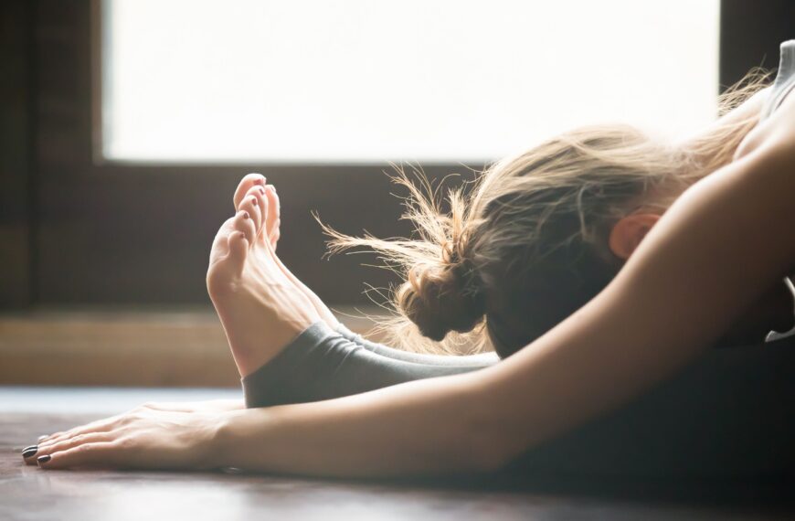 Why A Daily Stretching Routine Was The Best Habit I Adopted During Lockdown