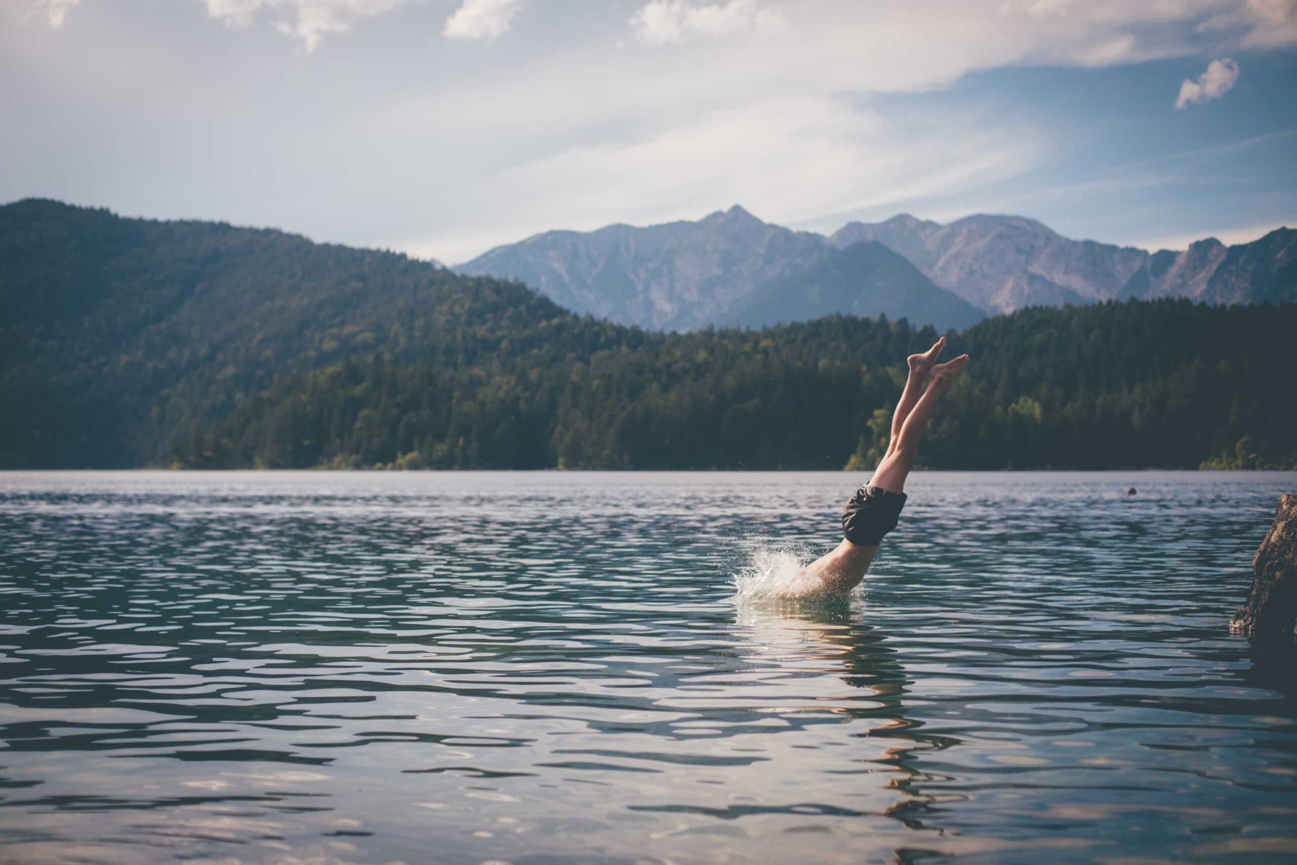 what are The Mental And Physical Benefits Of Wild Swimming