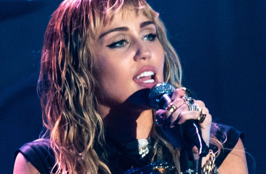 Miley Cyrus To Headline NFL Tiktok Tailgate At Super Bowl LV