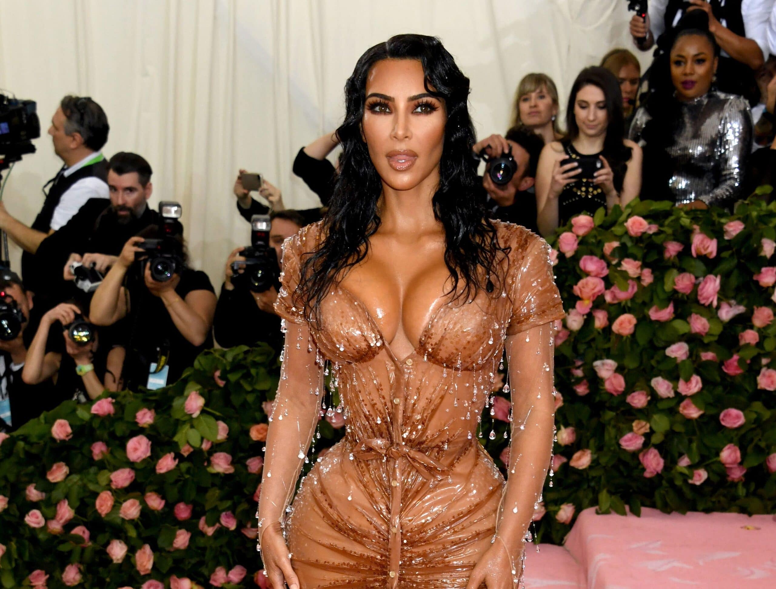 Kim kardashian divorce scaled