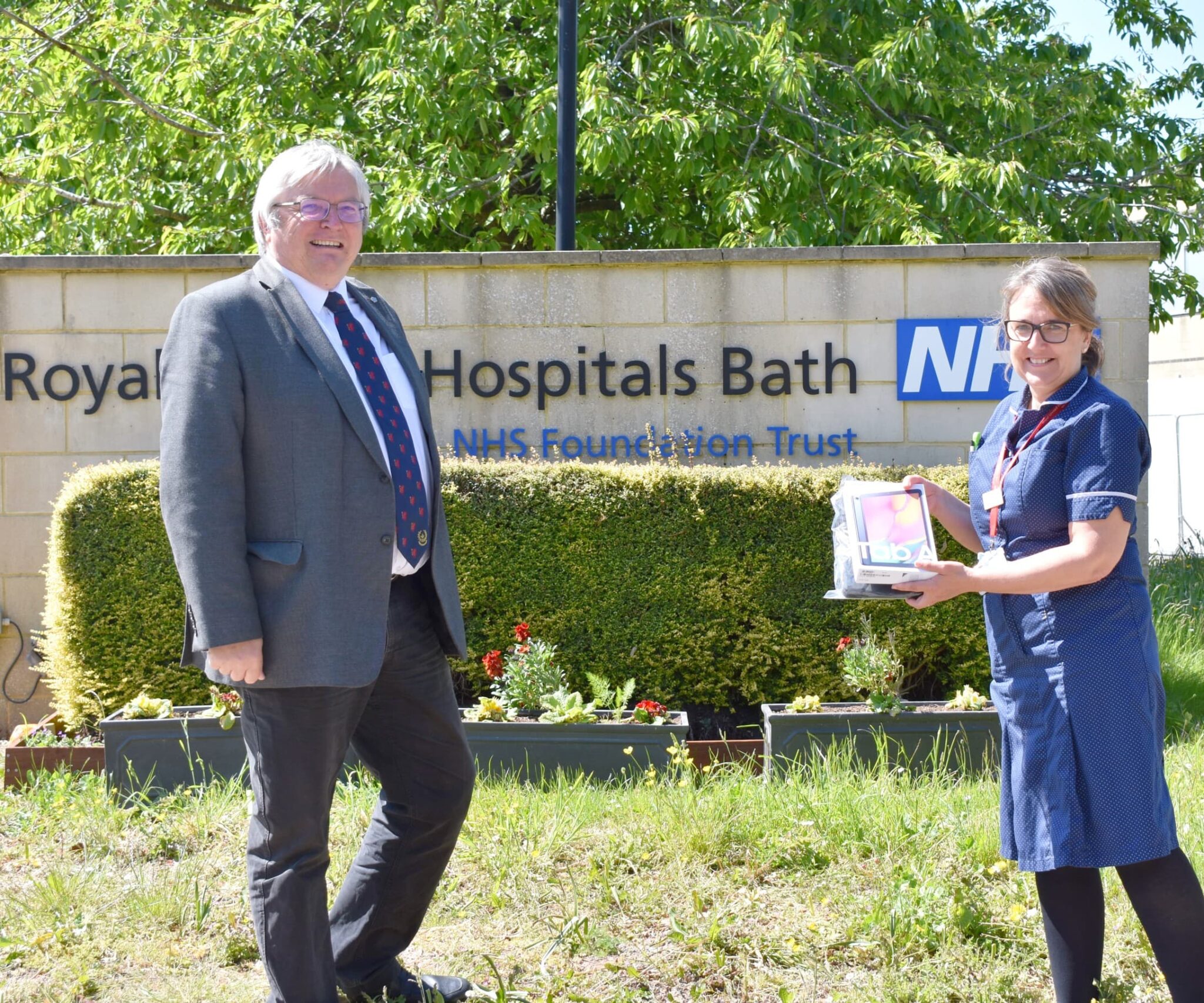 Somerset pgm david medlock with margi jenkins icu matron outside bath royal united hospital