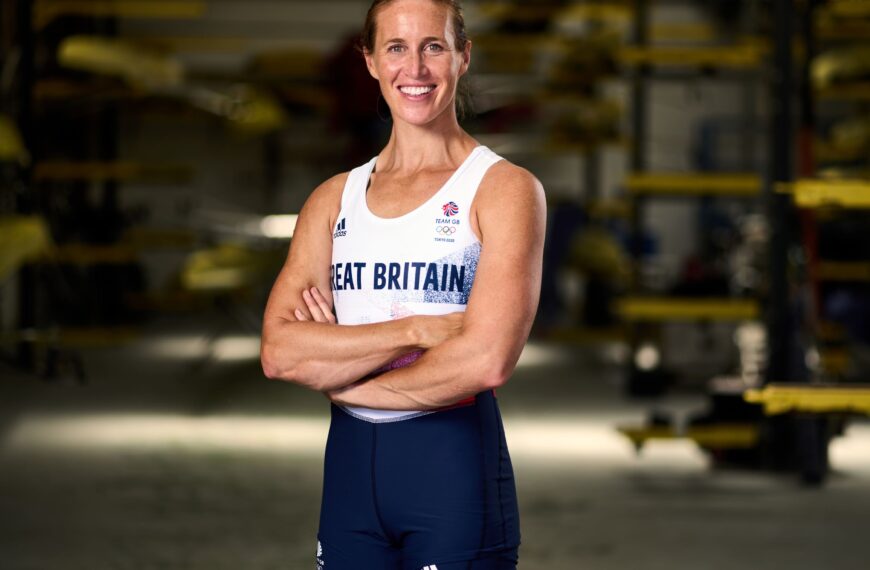 After four years off, new mum helen glover now takes on the epic challenge to row for team gb at the tokyo 2021 olympics