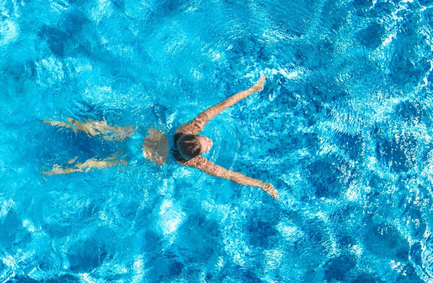 GYNAE 101: Swimming On Your Period This Summer