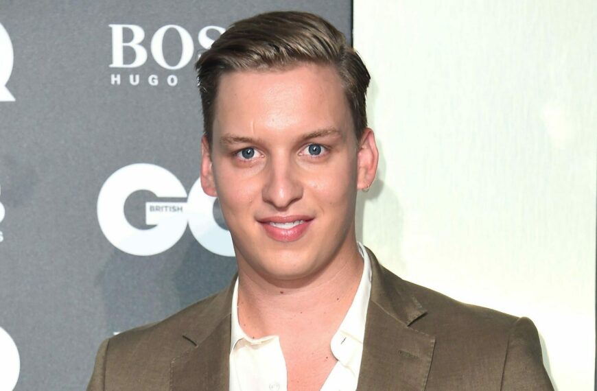 As George Ezra Falls Ill With Chickenpox, Here’s Everything You Need To Know About Getting It As An Adult