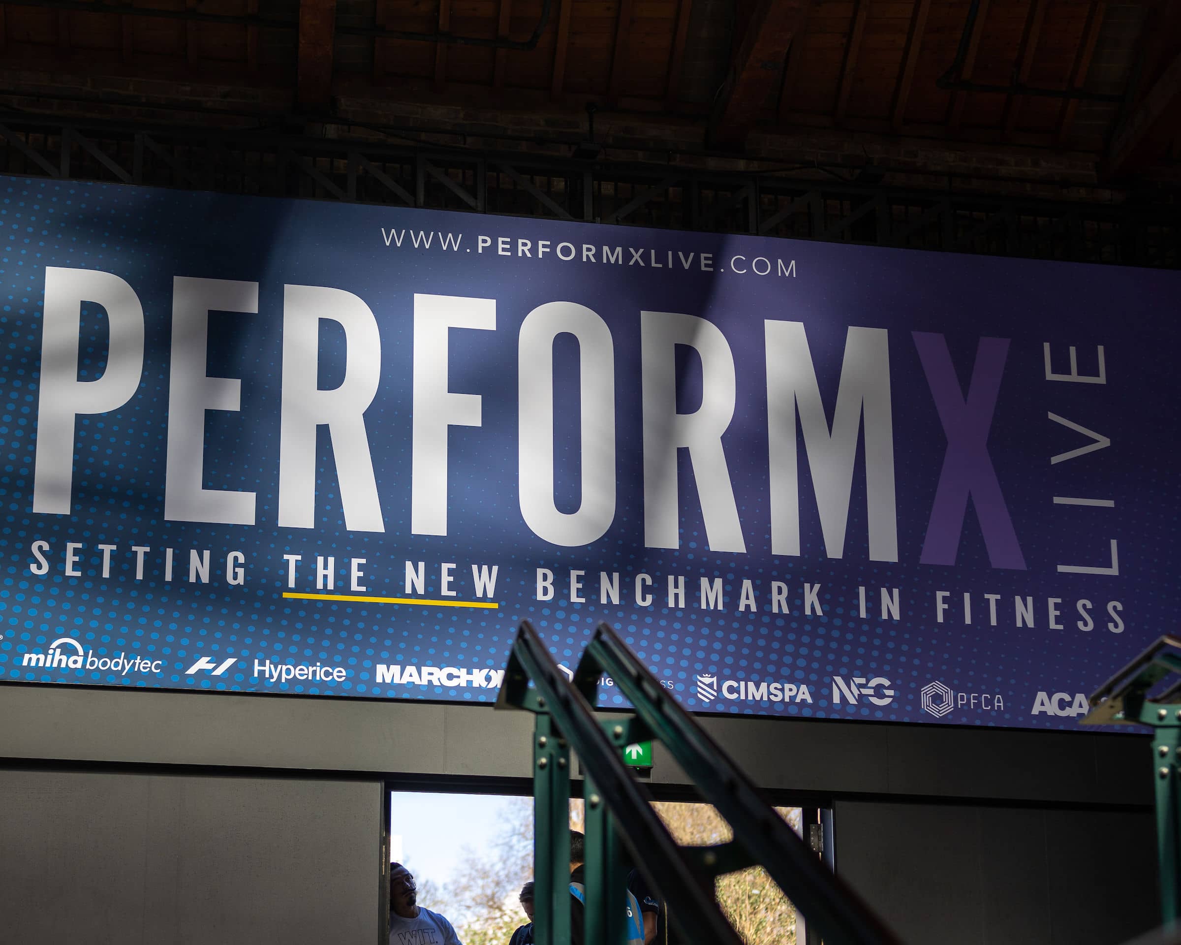 Performx live banner