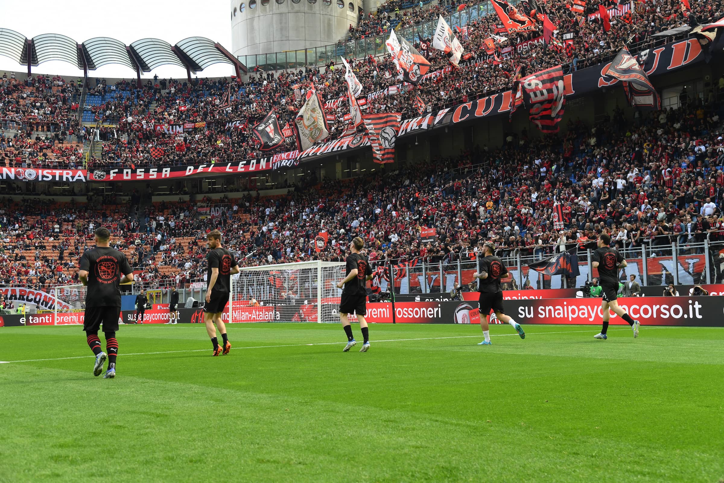 What was so special about ac milan players’ jerseys worn at the weekend