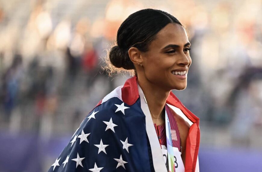 Athlete sydney mclaughlin shattered her own world record in the women’s 400m hurdles at the 2022 world championships