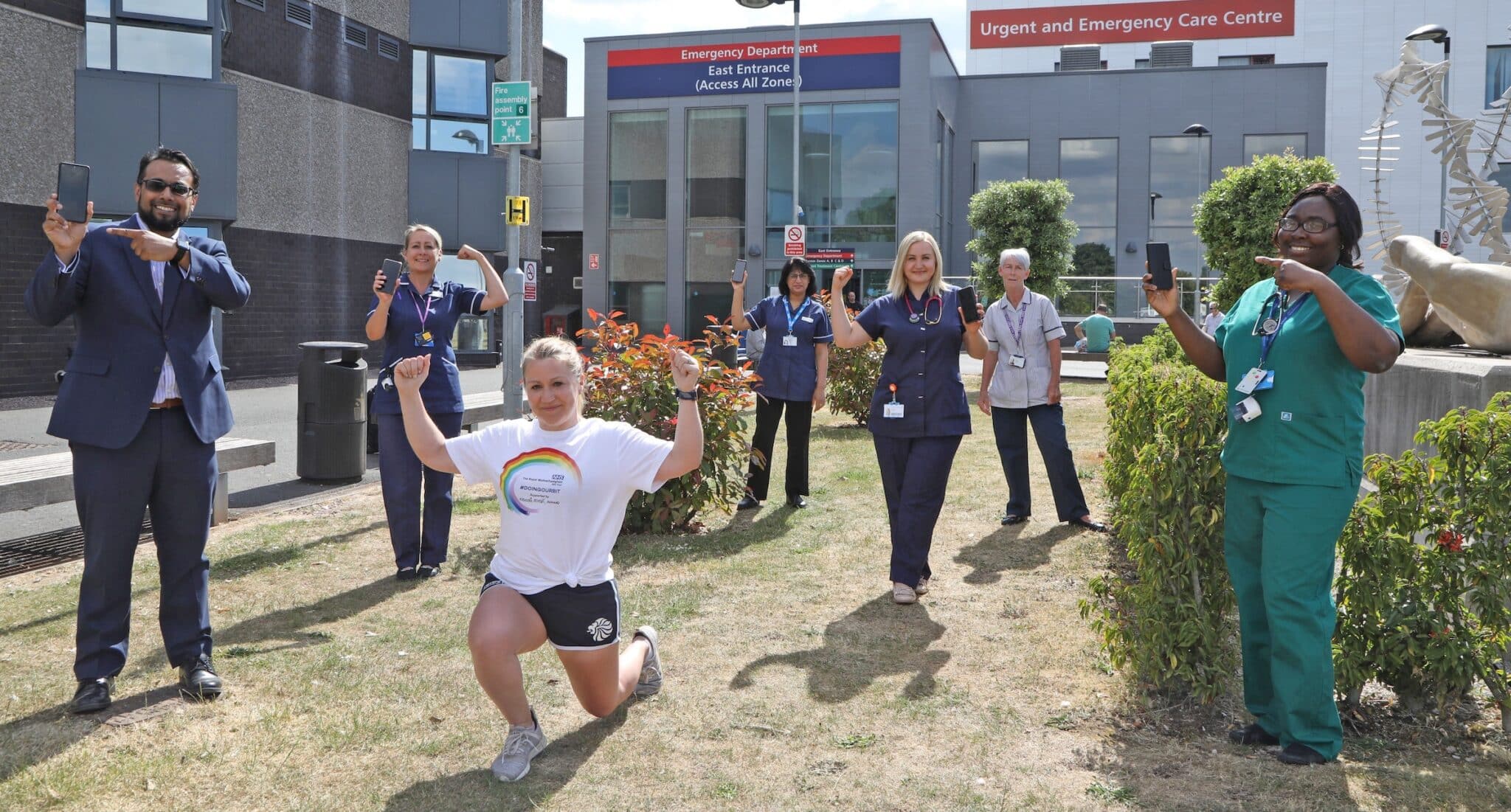 #doingourbit founder julie davis and royal wolverhampton nhs trust staff at new cross hospital